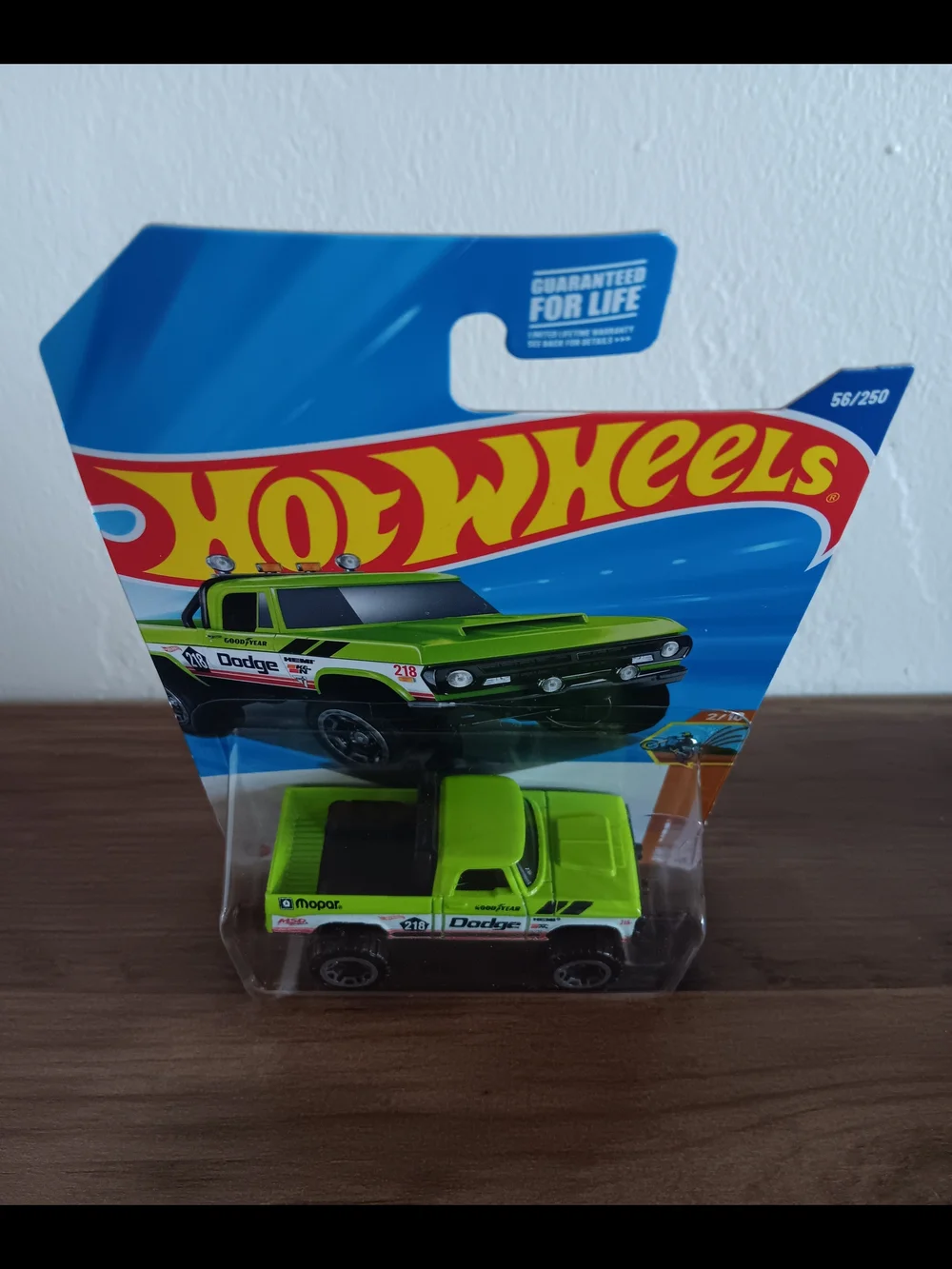 Hot Wheels '70 Dodge Power Wagon